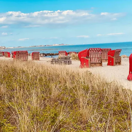 Seelund - Meeresrauschen Lauschen - Ruhiges Sonniges Mit Garten Und Terrasse Nahe Und Ostsee Schönhagen