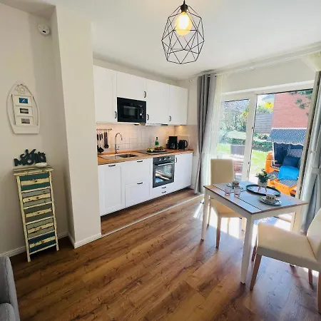 Seelund - Meeresrauschen Lauschen - Ruhiges Sonniges Mit Garten Und Terrasse Nahe Und Ostsee Apartman Schönhagen