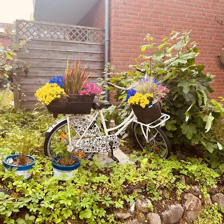 Seelund - Meeresrauschen Lauschen - Ruhiges Sonniges Mit Garten Und Terrasse Nahe Und Ostsee *