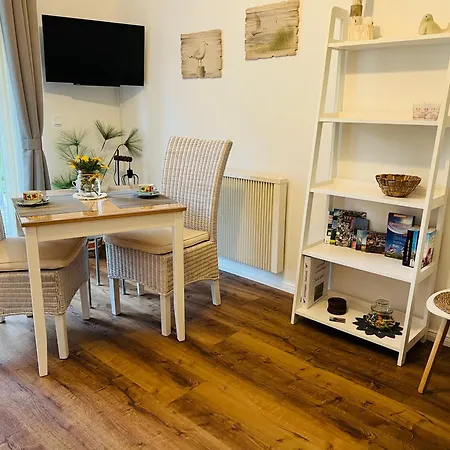 Seelund - Meeresrauschen Lauschen - Ruhiges Sonniges Mit Garten Und Terrasse Nahe Und Ostsee *